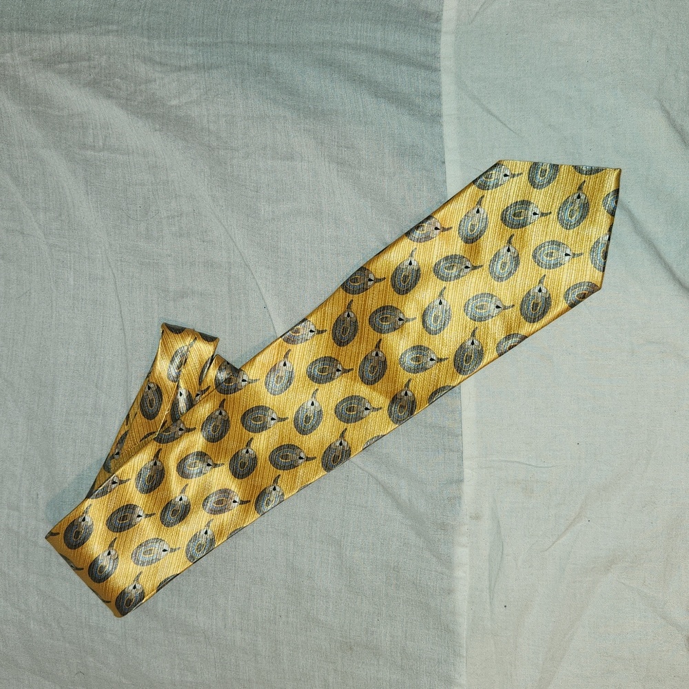 Men's tie